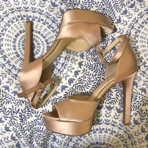 Jessica Simpson satin blush heels size 6.5